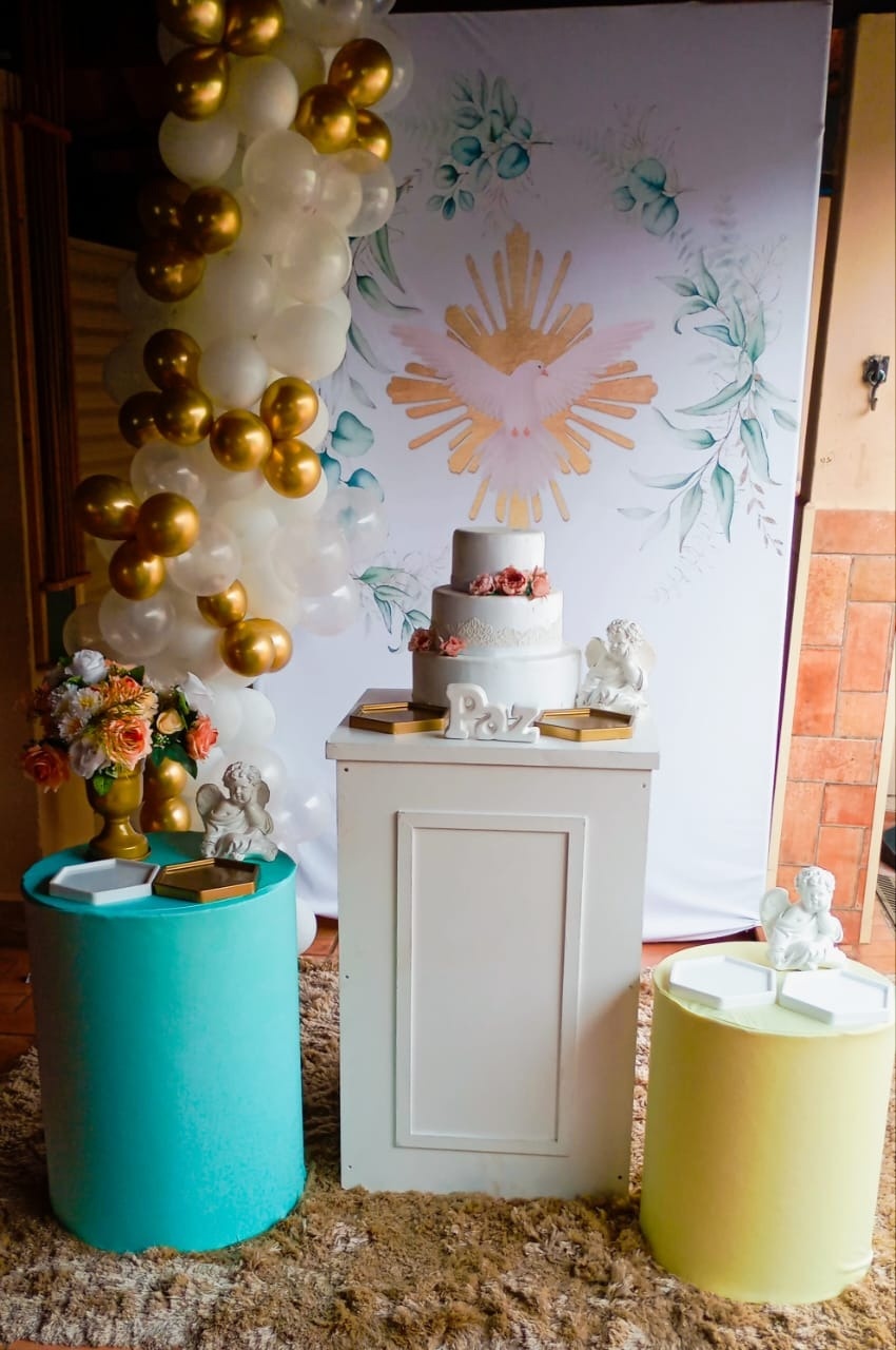 Batizado 01 - a Bela e a Fera Locação de decorações e brinquedos