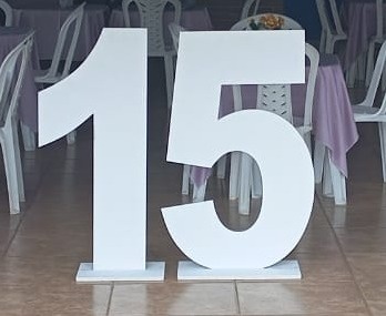 15 Anos Entrada 03 - a Bela e a Fera Locação de decorações e brinquedos