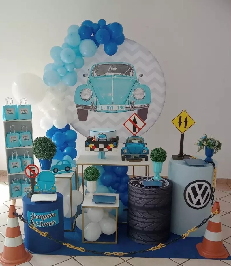 Fusca - a Bela e a Fera Locação de decorações e brinquedos
