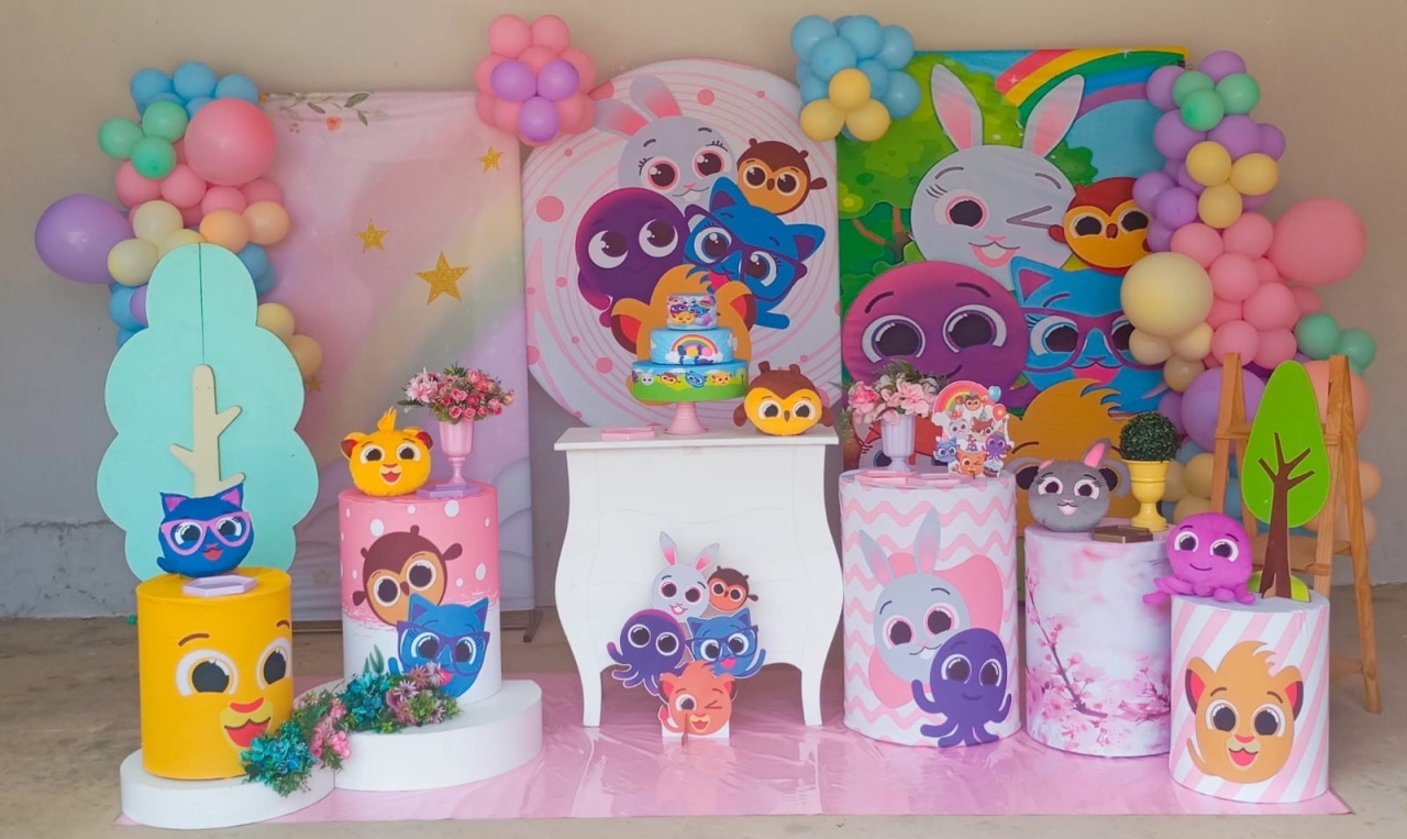 Bolofofo (Menina) 02 - a Bela e a Fera Locação de decorações e brinquedos