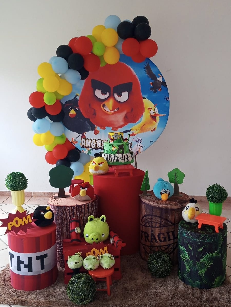 Angri Bird - a Bela e a Fera Locação de decorações e brinquedos
