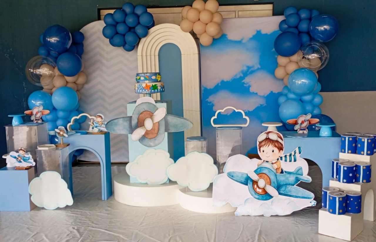 Aviador - a Bela e a Fera Locação de decorações e brinquedos