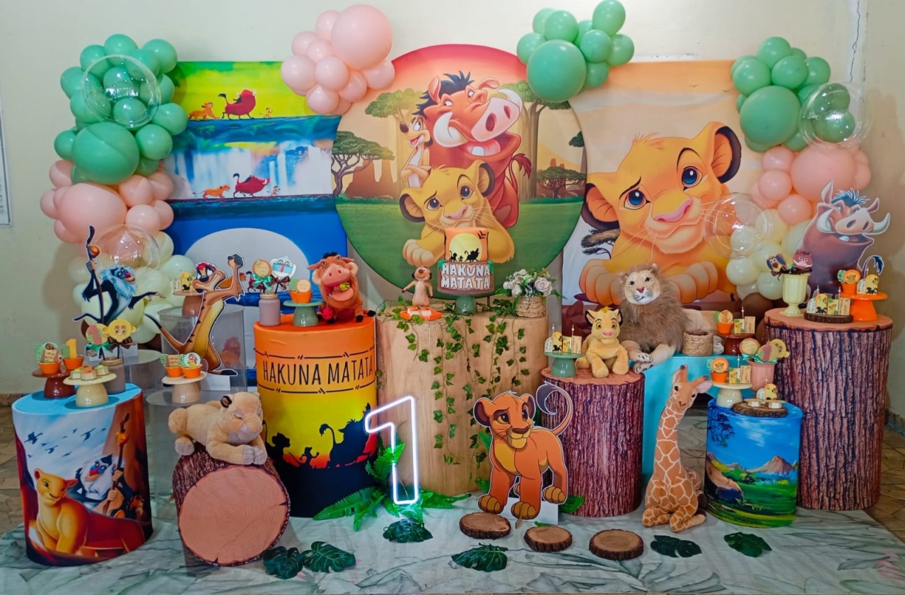 Rei Leão 2 - a Bela e a Fera Locação de decorações e brinquedos