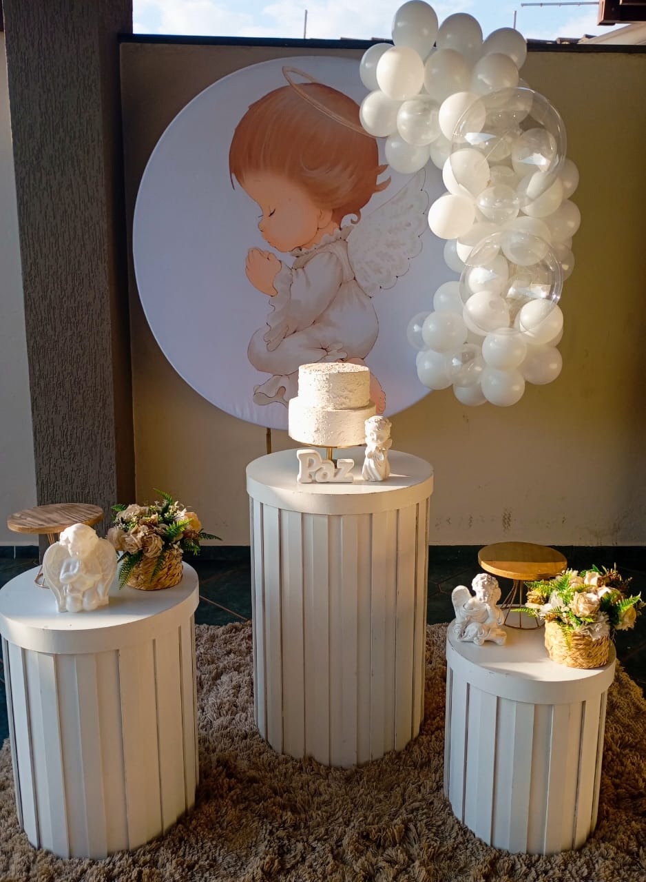 Batizado 02 - a Bela e a Fera Locação de decorações e brinquedos