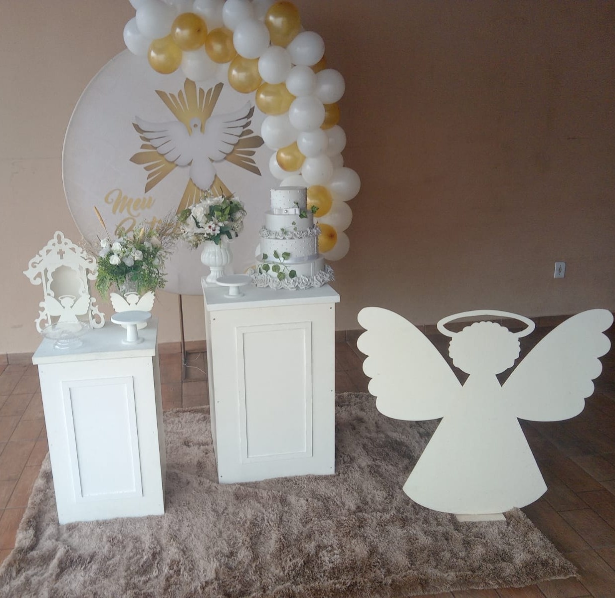Batizado 04 - a Bela e a Fera Locação de decorações e brinquedos