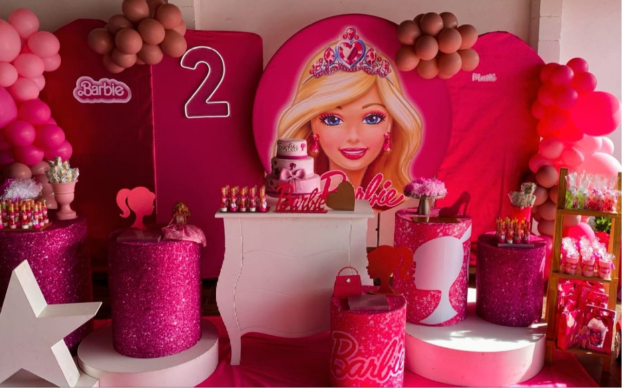 Barbie 04 - a Bela e a Fera Locação de decorações e brinquedos