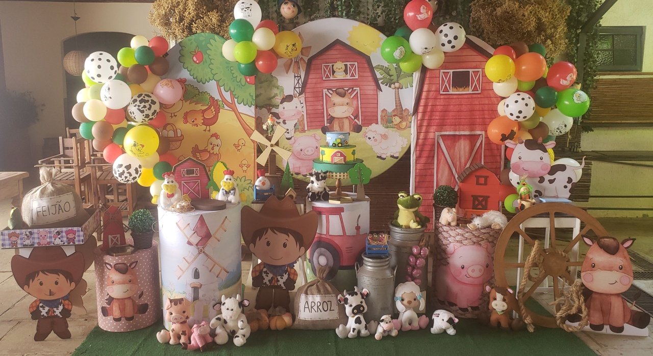 Fazendinha 03 - a Bela e a Fera Locação de decorações e brinquedos