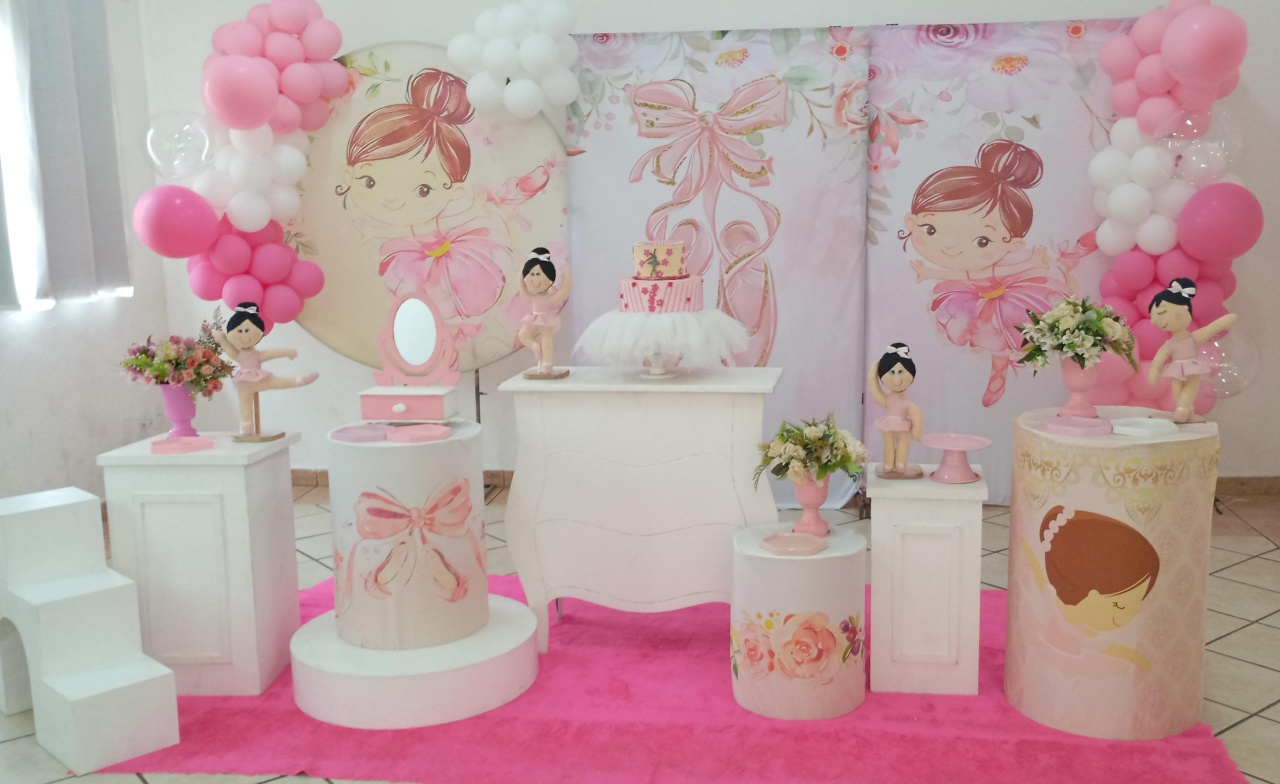 Bailarina 04 - a Bela e a Fera Locação de decorações e brinquedos