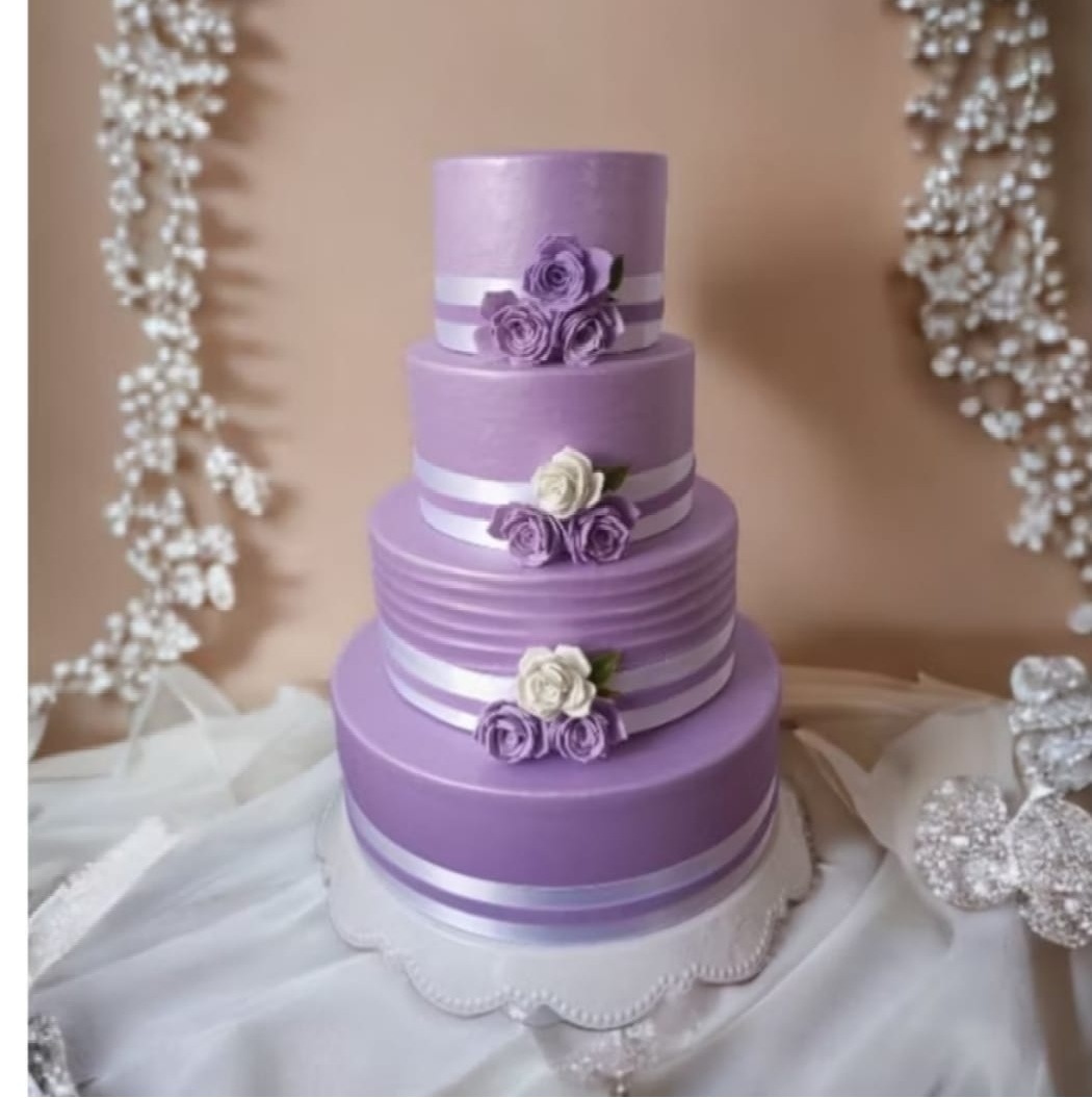 Bolo Lilas C/ Rosas - KI.FESTA.DECORACOES