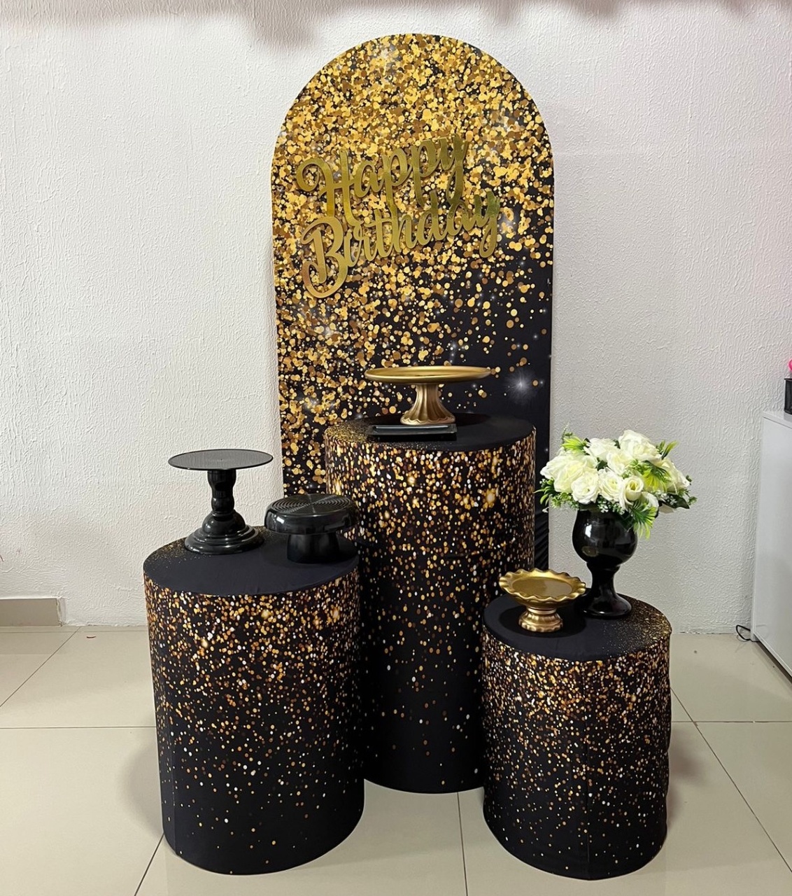 Adulto Kit Preto E Dourado 28 - Ingryd monteiro festas