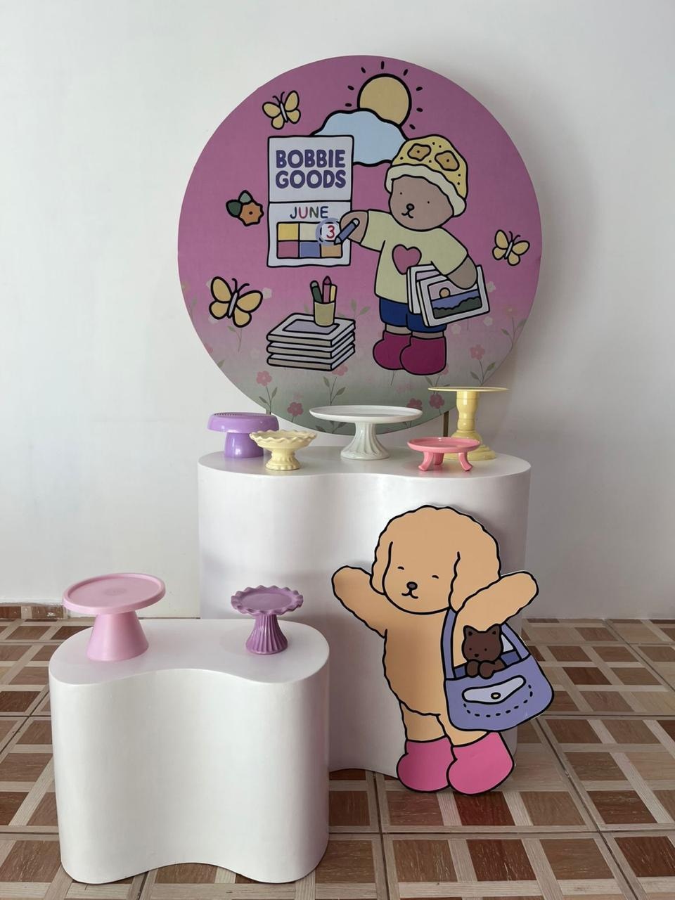 Bobbie Goods Rosa 2 Mesas Modeladas - Ingryd monteiro festas