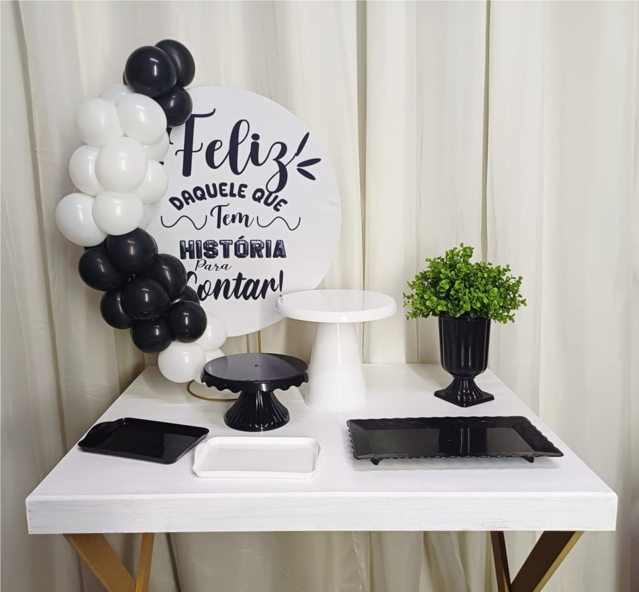 Feliz Quem Tem História Pra Contar - Só Pra Um Bolinho - Mesa Pronta, Só Festejar - Pegue&Monte Graça Decor♡