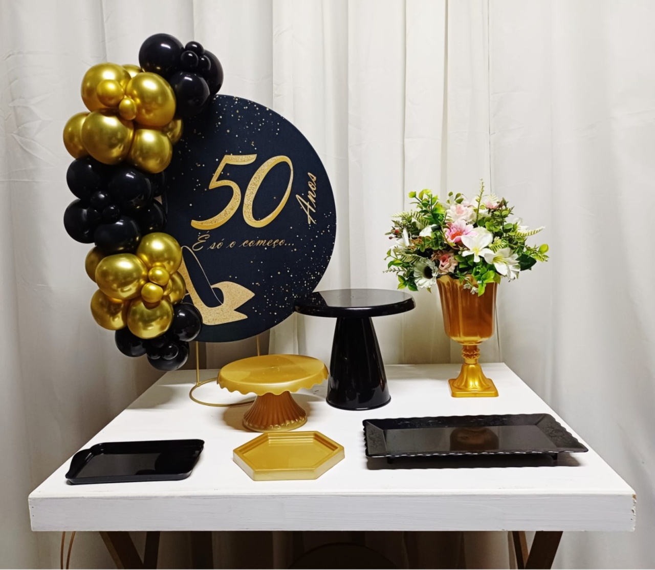 50 Anos - "Só Pra Um Bolinho" - Mesa Pronta, Só Festejar - Pegue&Monte Graça Decor♡