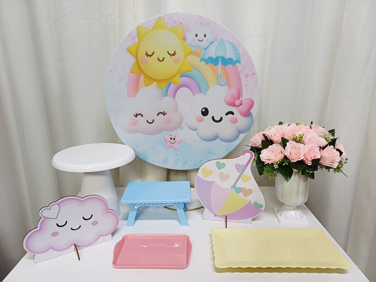 Chuva de Amor - "Só Pra Um Bolinho" - Mesa Pronta , Só Festejar - Pegue&Monte Graça Decor♡