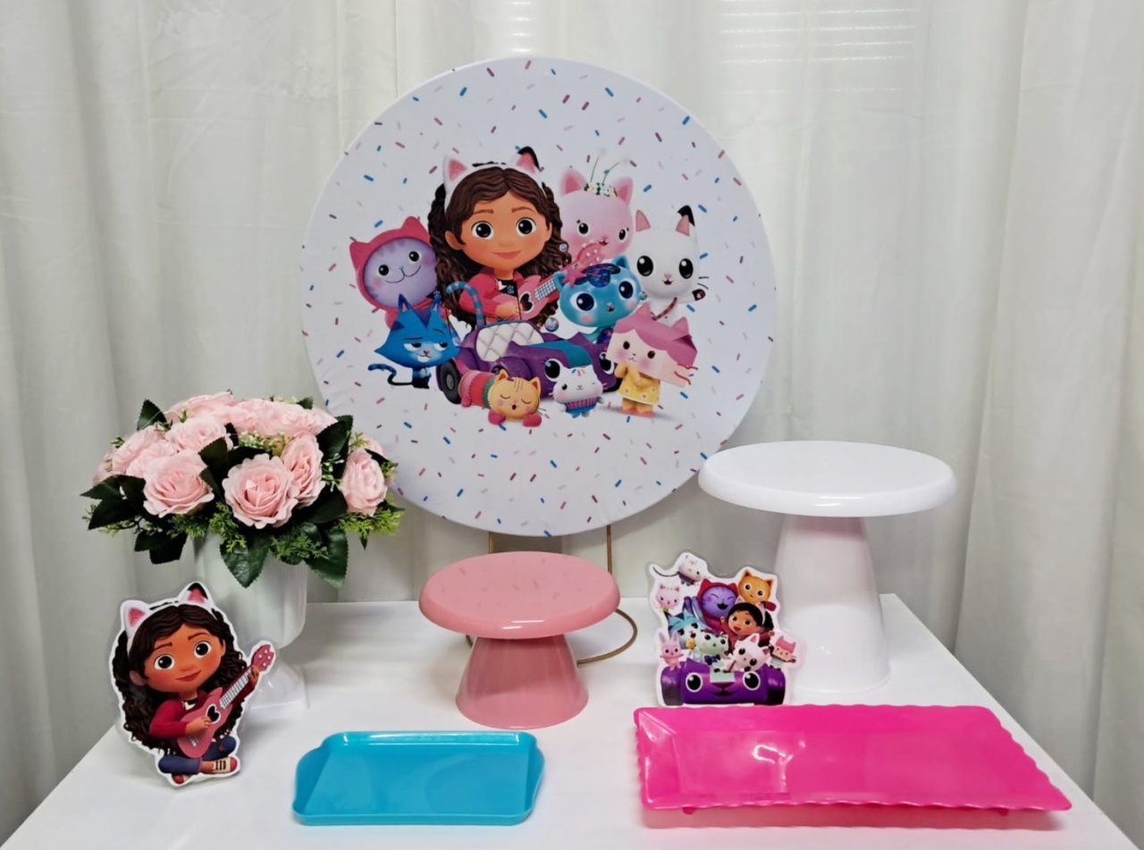 A Casa Mágica da Gabby - "Só Pra Um Bolinho" - Sua Mesa, Seu Estilo - Pegue&Monte Graça Decor♡