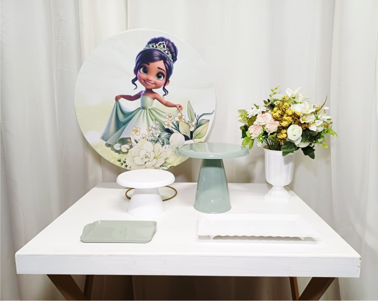 Tiana - "Só Pra Um Bolinho" - Mesa Pronta, Só Festejar - Pegue&Monte Graça Decor♡