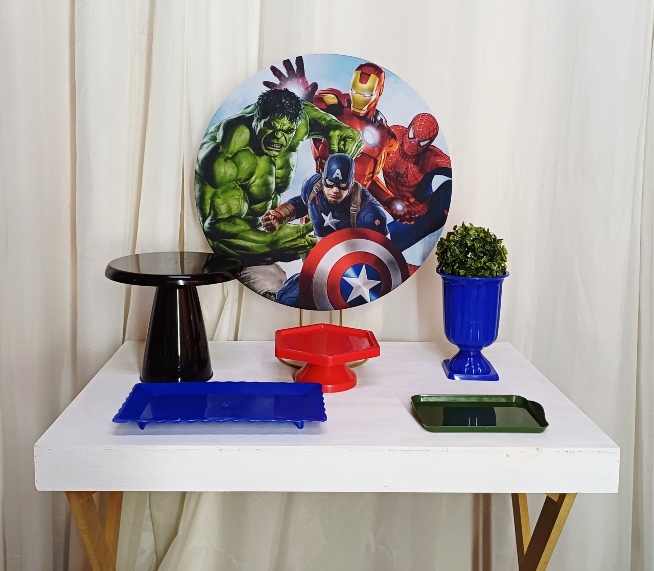 Vingadores - "Só Pra Um Bolinho" - Mesa Pronta, Só Festejar - Pegue&Monte Graça Decor♡