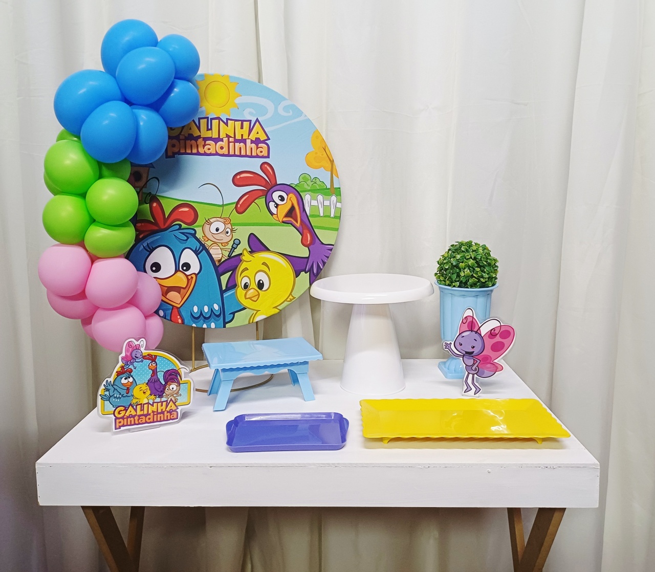 Galinha Pintadinha - "Só Pra Um Bolinho" - Mesa Pronta, Só Festejar - Pegue&Monte Graça Decor♡