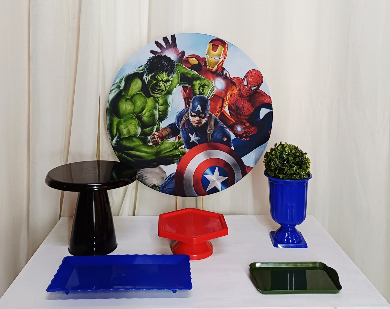 Vingadores - "Só Pra Um Bolinho" - Sua Mesa, Seu Estilo - Pegue&Monte Graça Decor♡