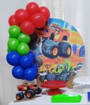 Blazer and Monster Machine - "Só Pra Um Bolinho" - Mesa Pronta,  Só Festejar         - imagem 2