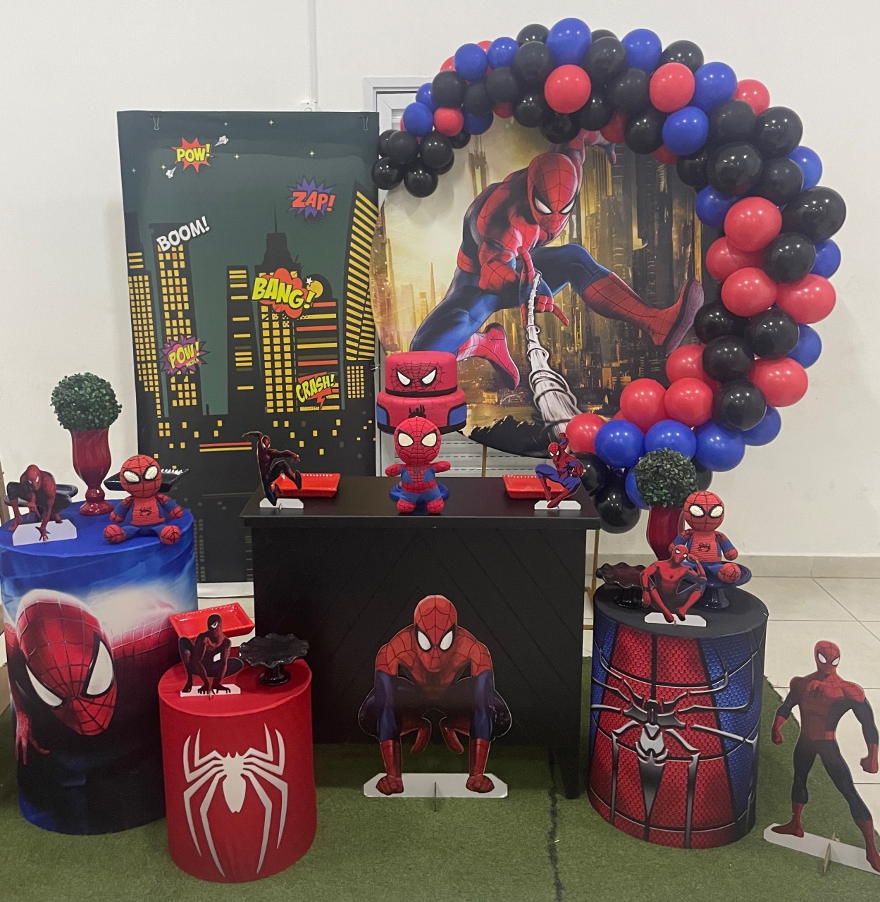 Homem Aranha  - Diula Andressa dos Santos 