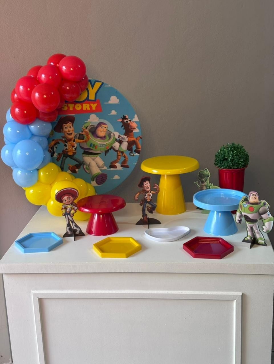 Tory Story - Kit Clássico - Sem Mesa - Casal Decora Mini festa