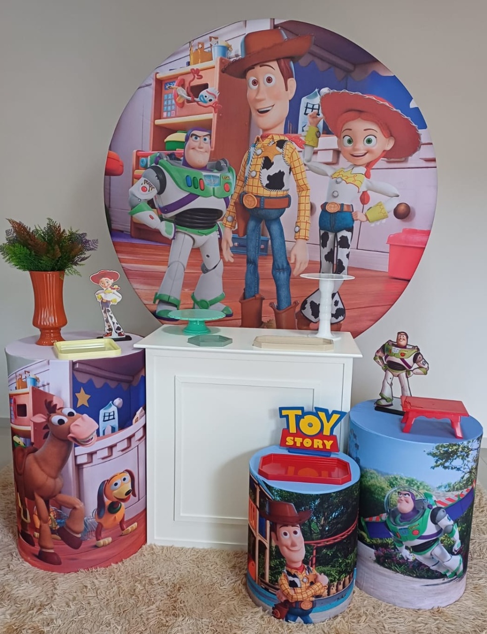  Kit Ouro - Toy Story - Magia e Diversão 