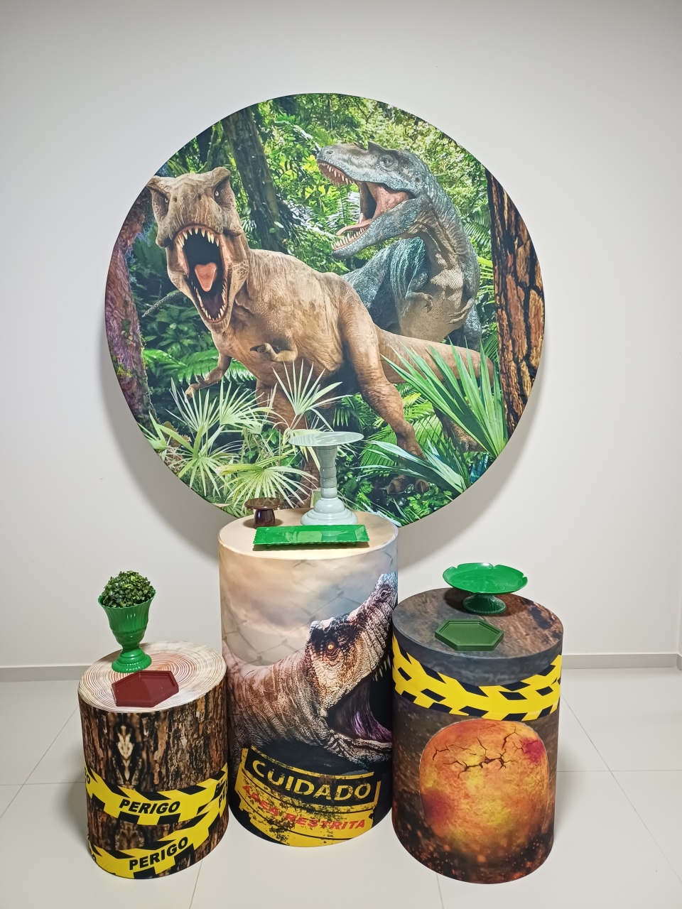 Kit Prata Dinossauro - Magia e Diversão 