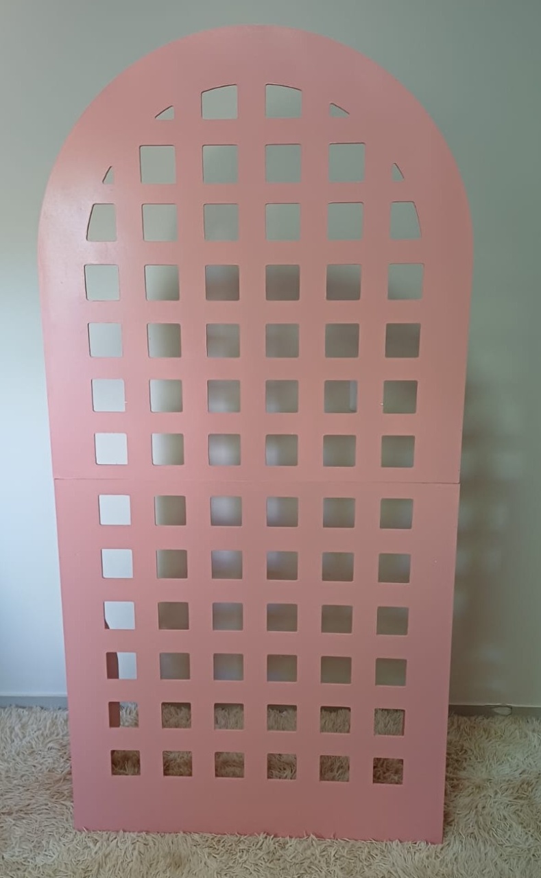Painel Romano Rosa - Magia e Diversão 