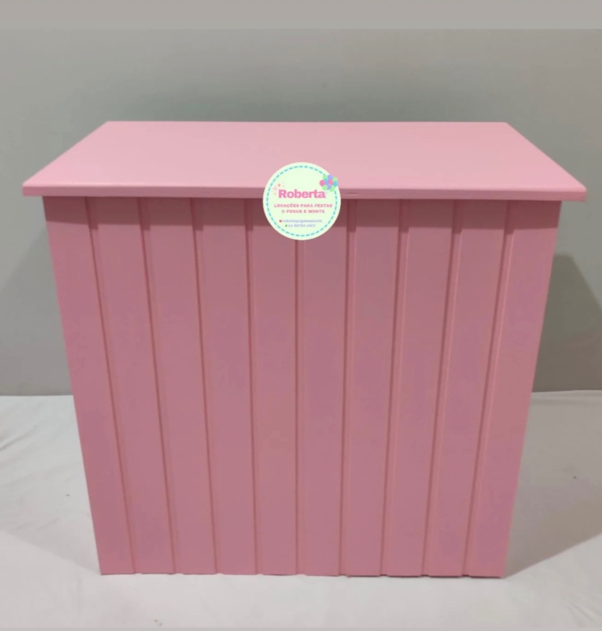 Balcão Ripado Rosa - Roberta Locações 