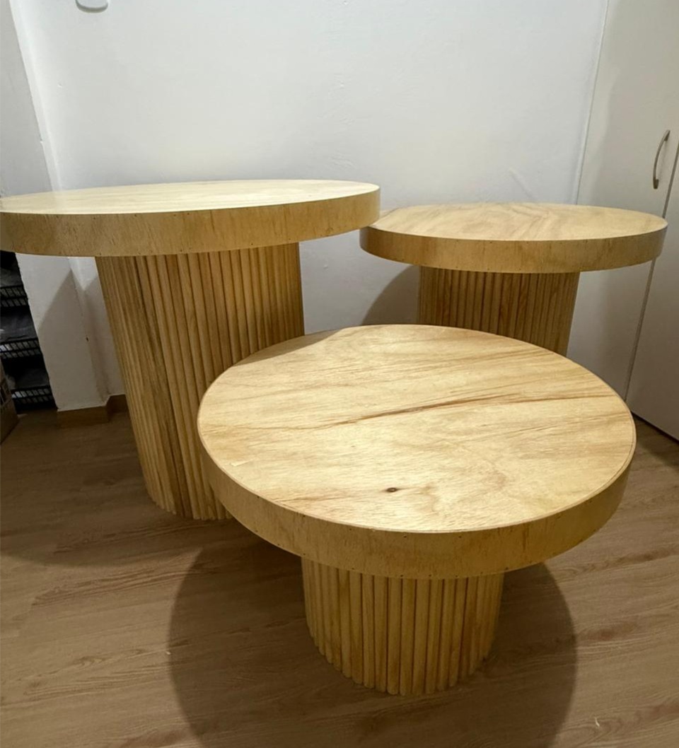 Trio de Mesa Cilindro Ripado - Roberta Locações 
