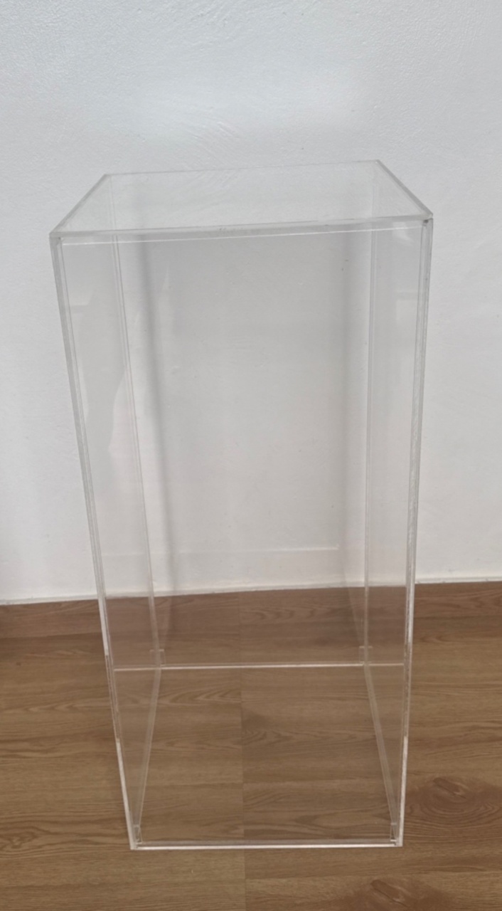 Cubo Acrílico G - Roberta Locações 