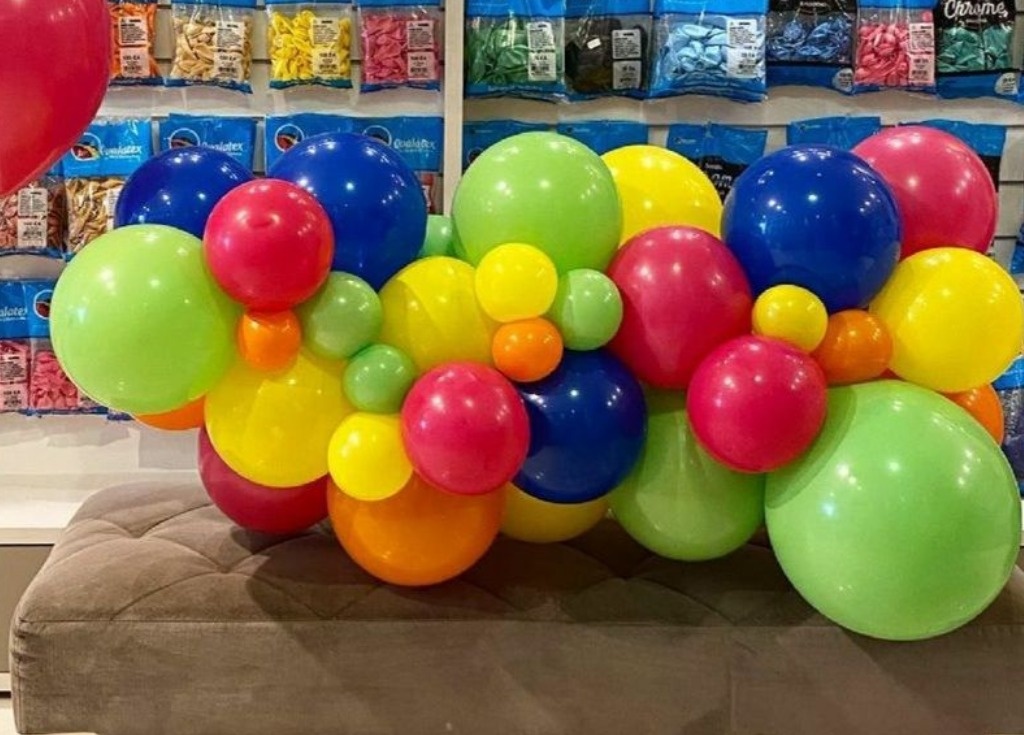 Arranjo de Balões Tradicionais 1.00 Metro - Fulô Decor 