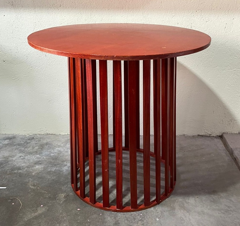 Mesa Rústica Redonda Ripada "G" - Fulô Decor 