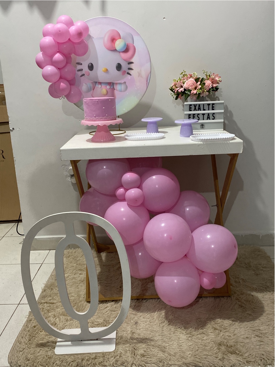 Festa Na Mesa Completa - Hello Kitty - EXALTE FESTAS