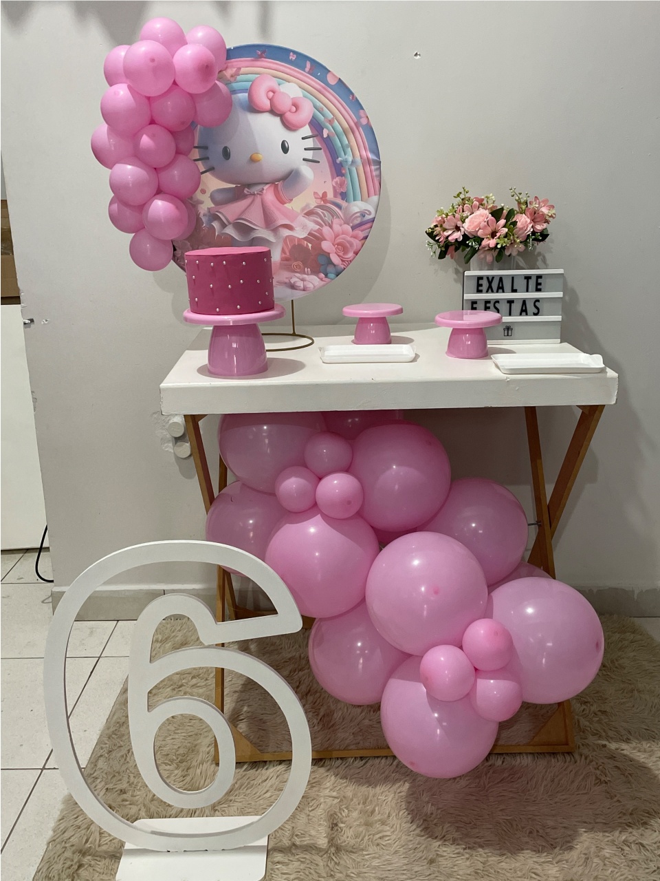 Festa Na Mesa Completa - Hello Kit Com Vestido - EXALTE FESTAS