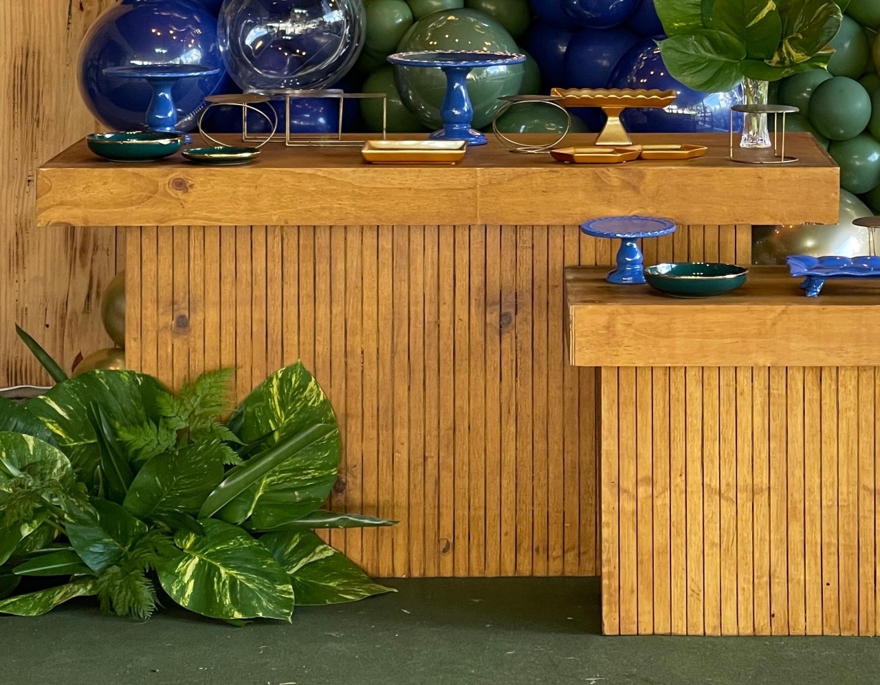 Mesa Ripada Dobrável G - Decore Locações