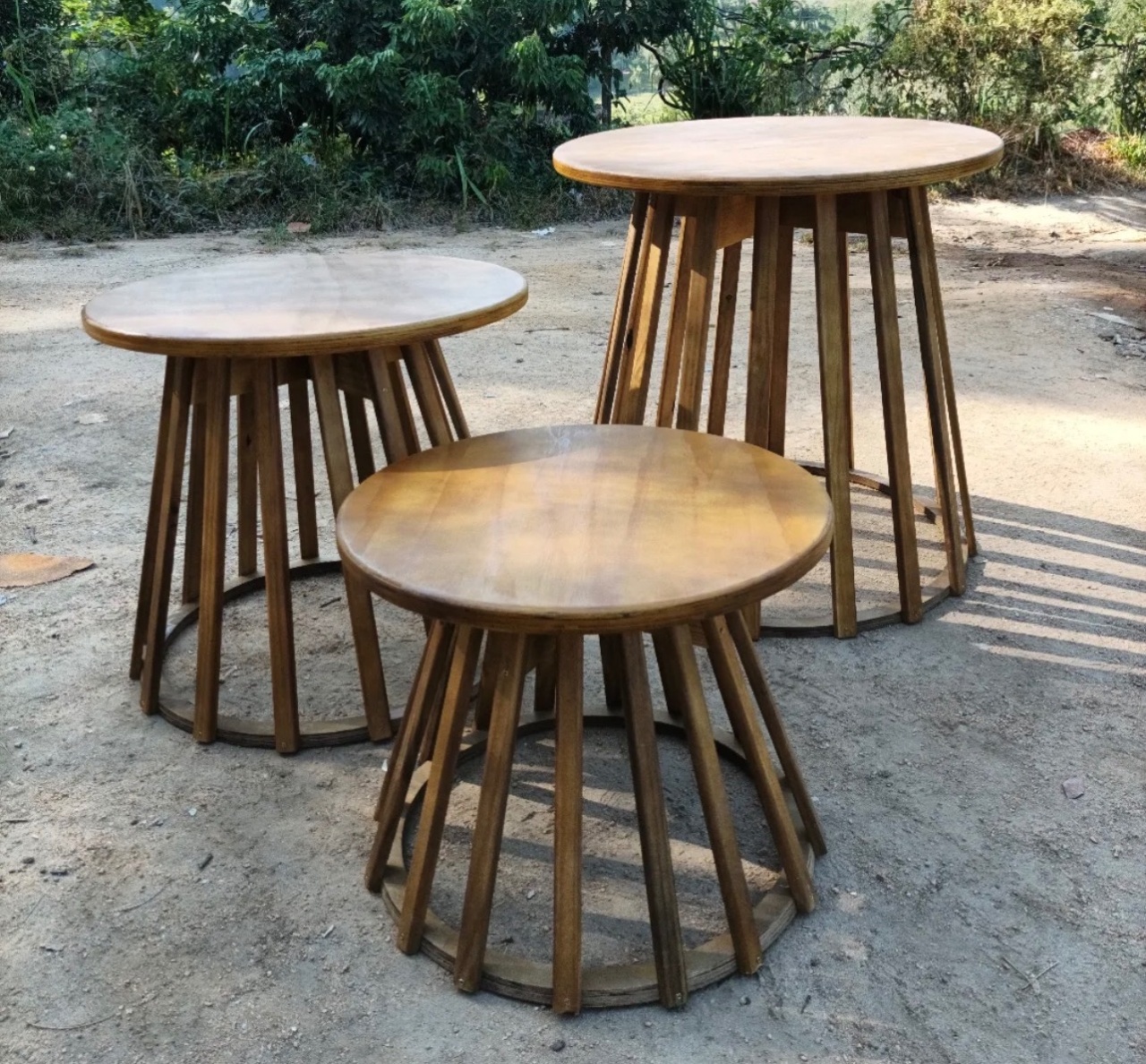 Mesa - Trio de Mesas Cônicas G Rústicas  - Decore Locações