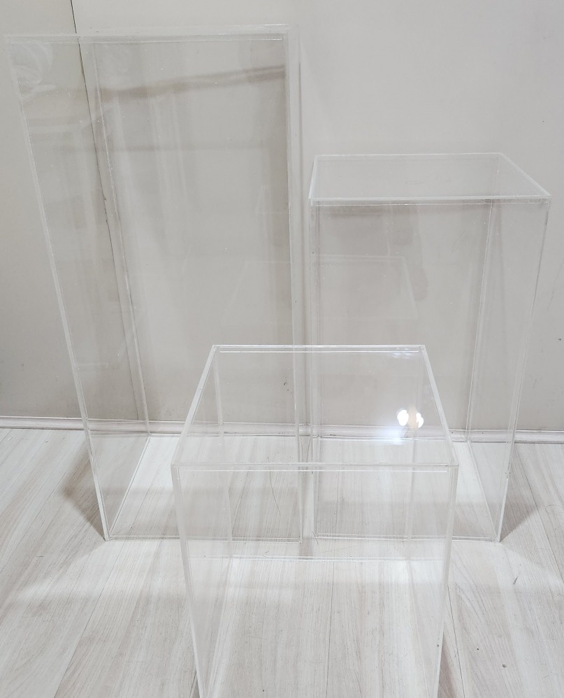 Mesa - Cubos de Acrílicos  - Decore Locações