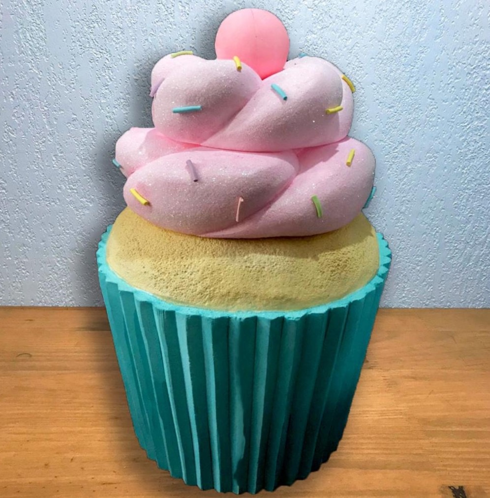 Escultura de Cubcake G - Decore Locações