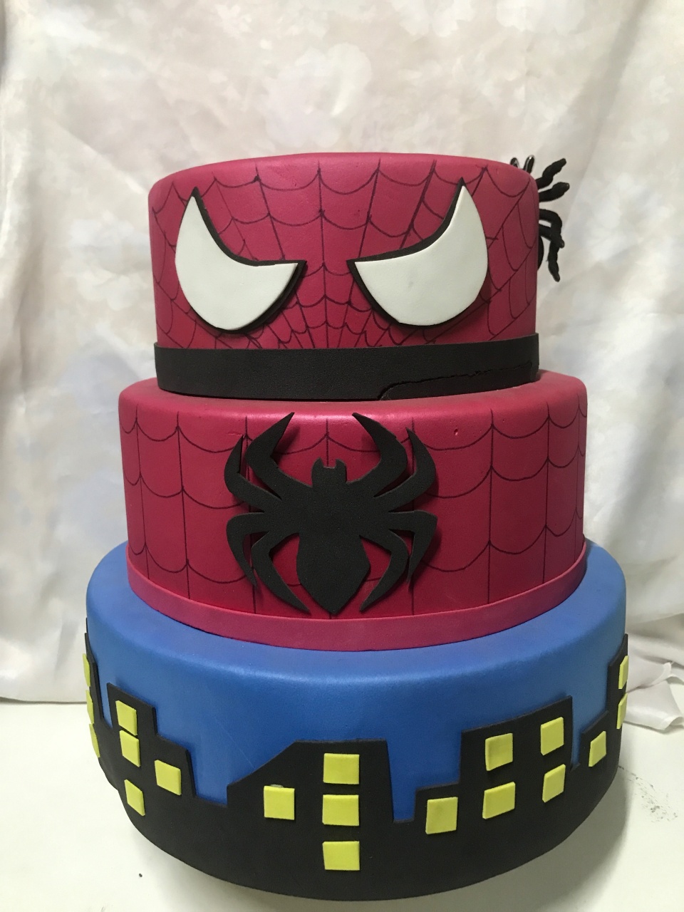 Bolo Homem Aranha  - JMEVENTOS