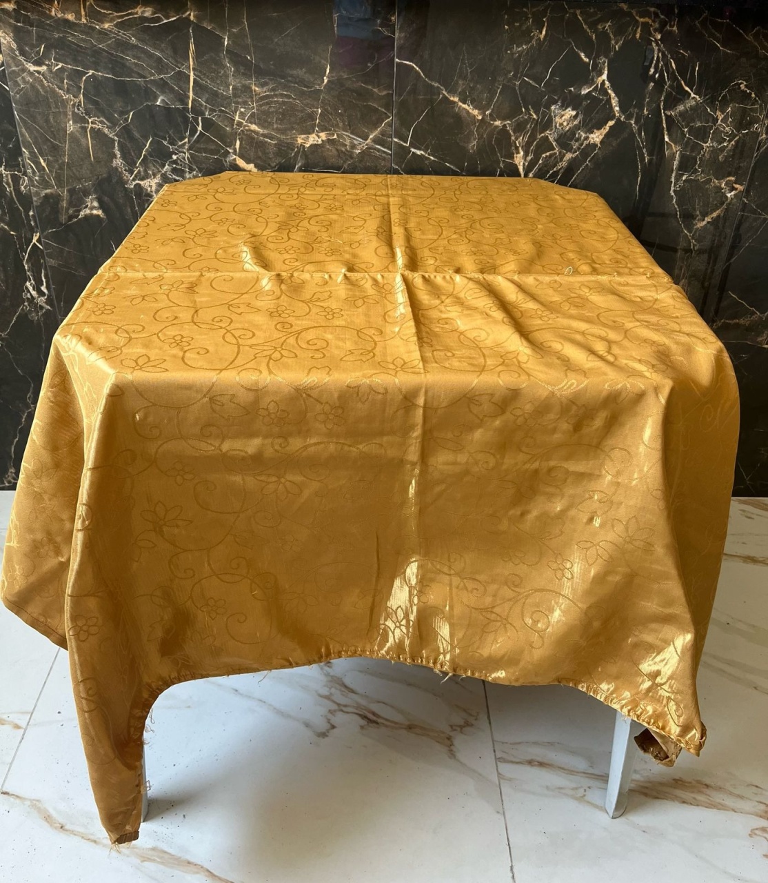 Jacquard Dourada 1,50 X 1,50  - JMEVENTOS