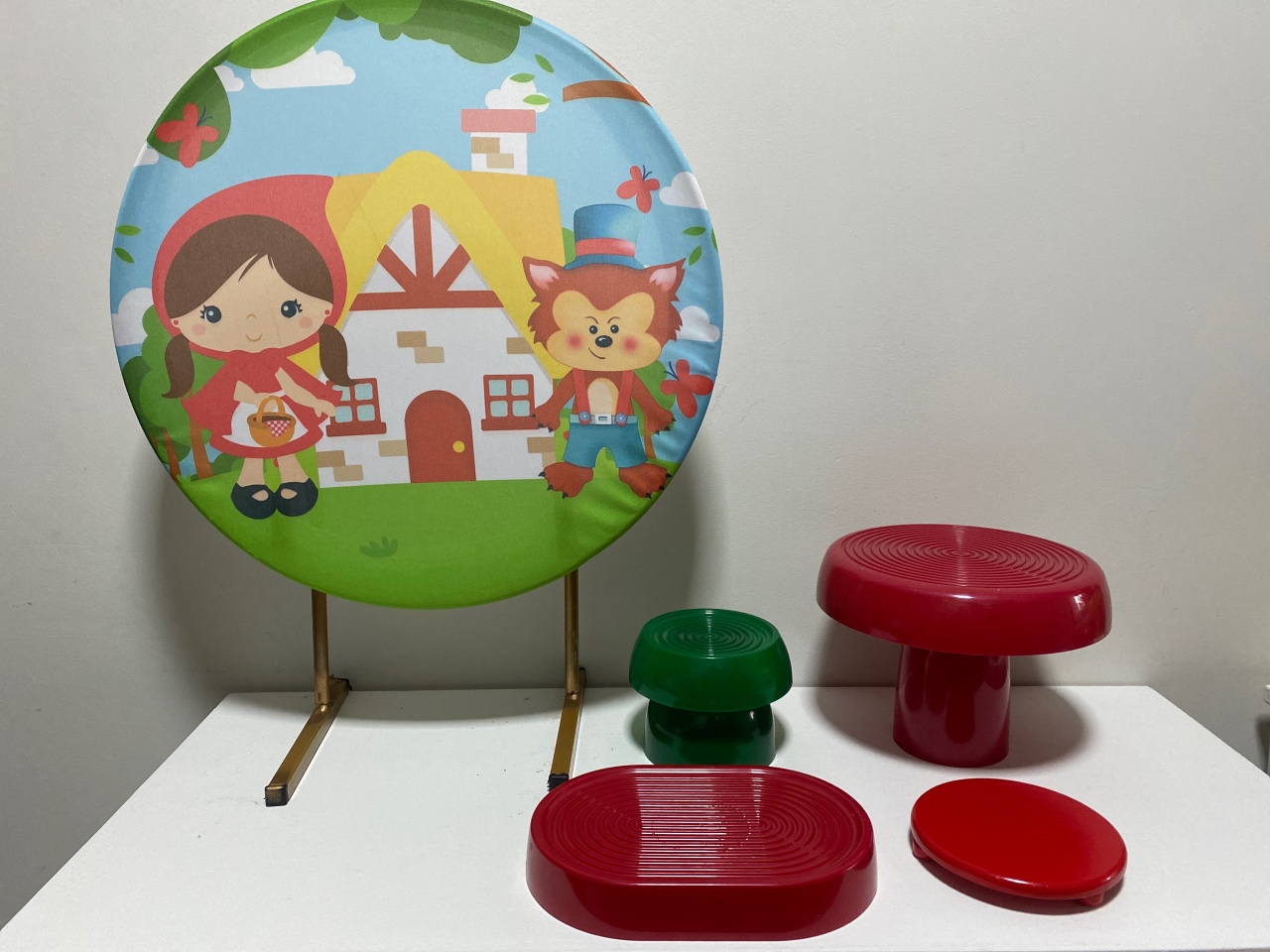 Chapeuzinho Vermelho  - ATELIÊ 1BERTO BALÕES