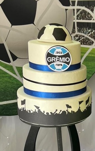 Bolo Fake Do Grêmio  - A casa do pegue e monte 