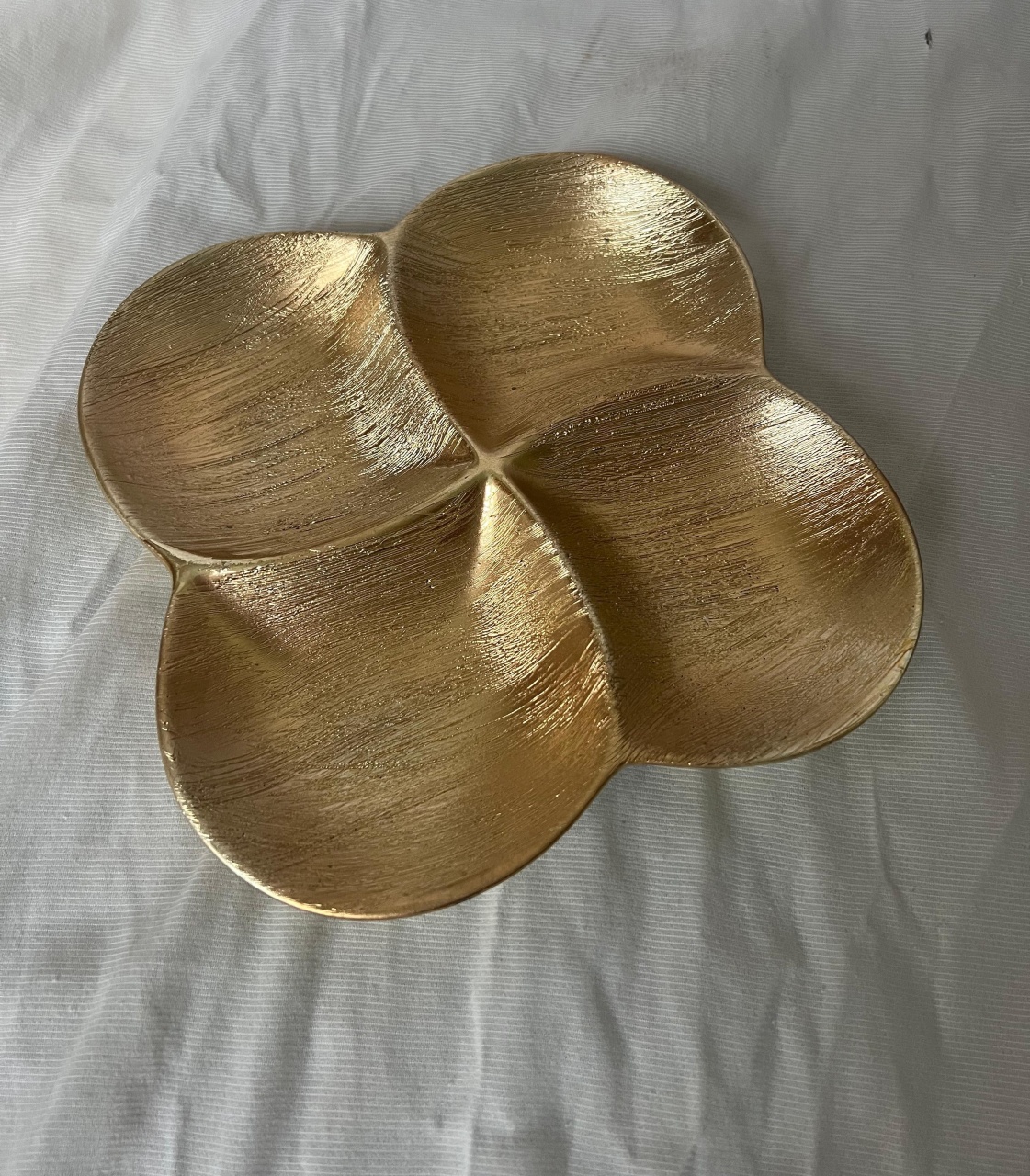 Porta Doces de Gesso Dourado Petisqueira - A casa do pegue e monte 