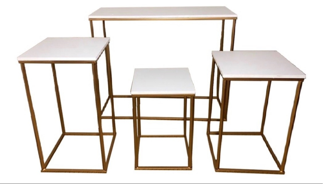 Mesas de Ferro  Dourado Tampo Branco 4 Peças  - A casa do pegue e monte 
