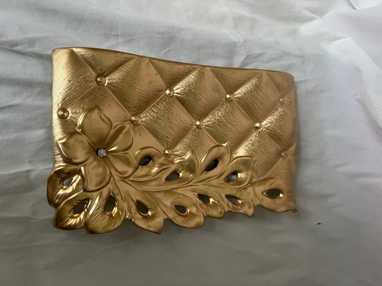 Porta Doces de Gesso Dourado Retangular Flor  - A casa do pegue e monte 