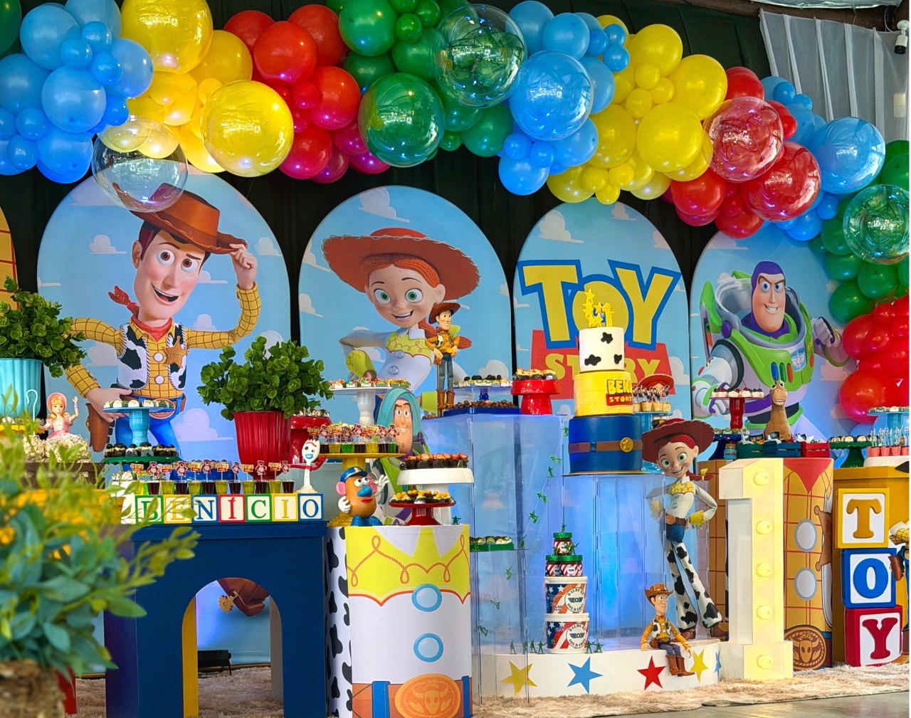 Toy Story - A casa do pegue e monte 