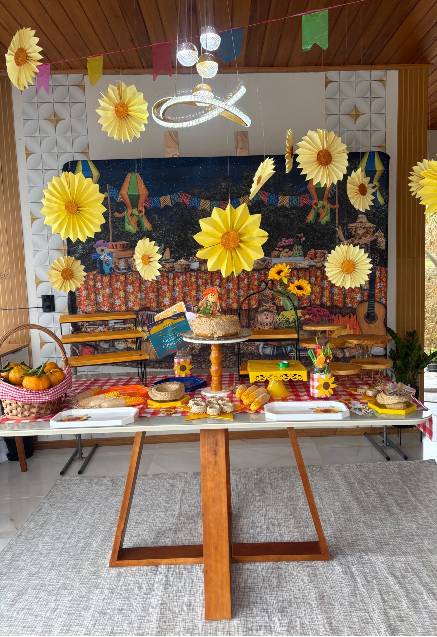 Festa Junina.. - A casa do pegue e monte 