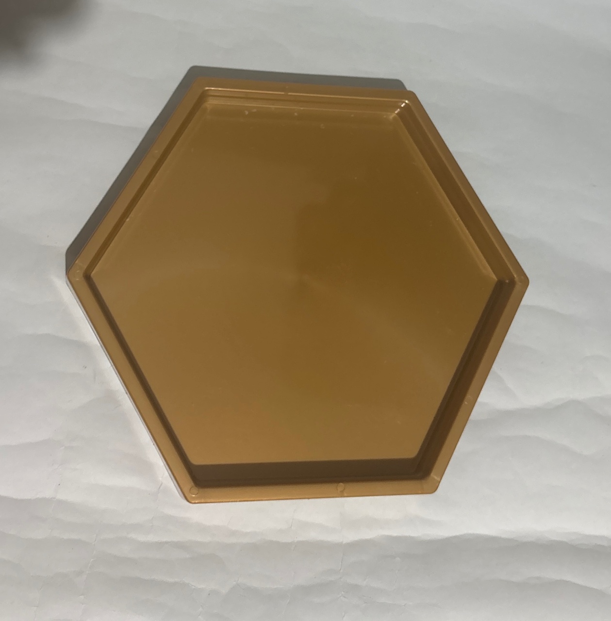 Porta Doce Bandeja Sextavada Dourado  Pequena - A casa do pegue e monte 